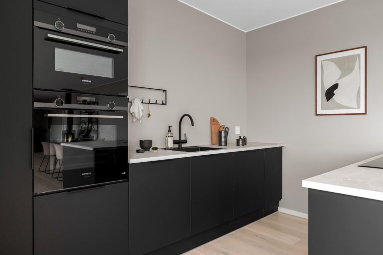 Addio ai pensili: la cucina moderna punta tutto su questo nuovo design